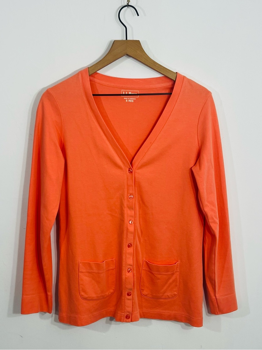 L.L. Bean Light Weight V Neck Long Sleeve Orange Button Down Cardigan 2 Pockets